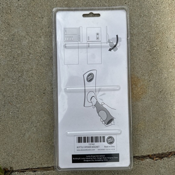 Dave & Buster's Bottle Opener Magnet - Approx 8"x 3.5" - Picture 2 of 5